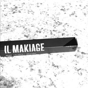 IL makiage ink liner black
